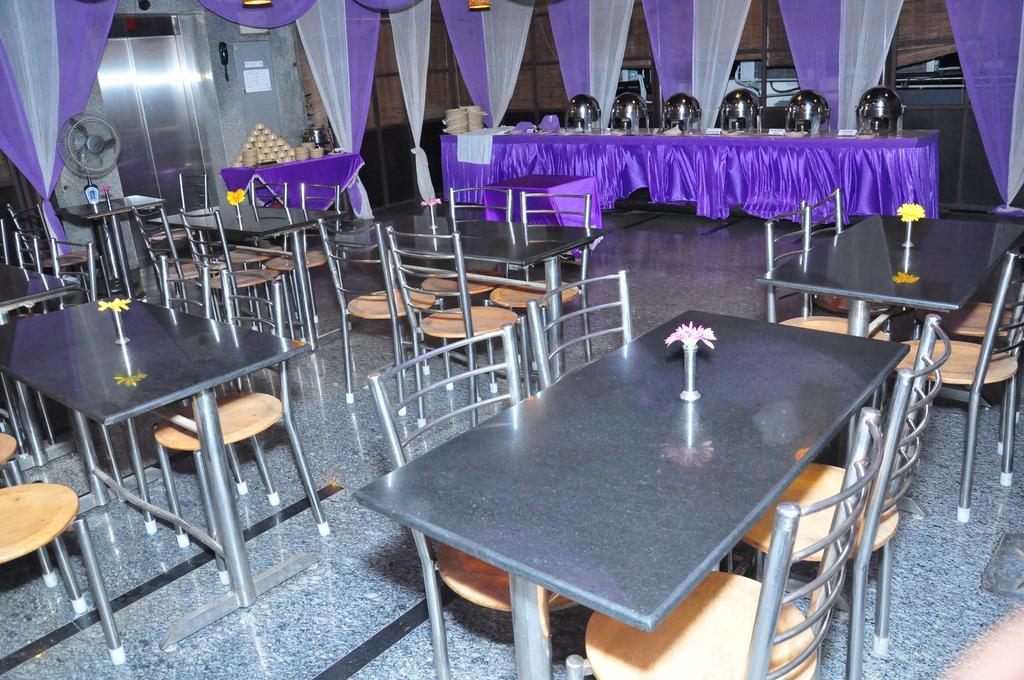 Hotel Shreyans