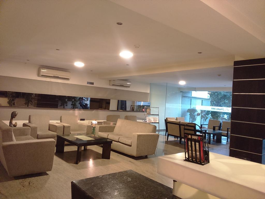 Hotel Shreyans New Delhi