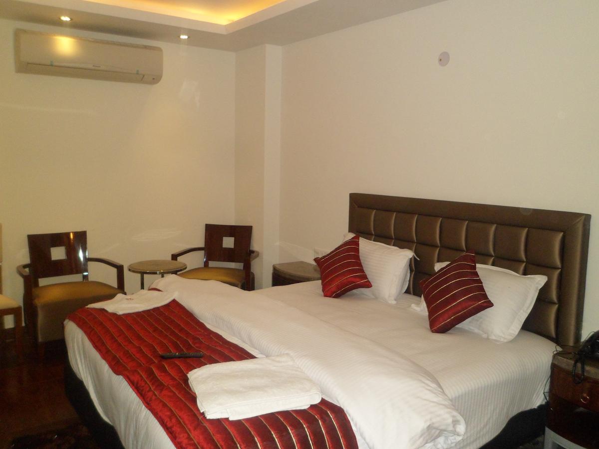 Hotel @ Pahar Ganj Nova Deli