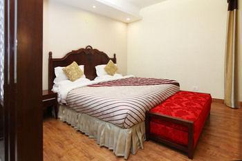 Hotel Oyo Premium Pitampura 3*