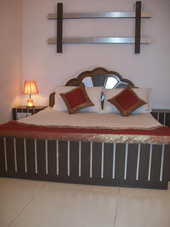 Hotel Anmol Pvt Ltd 2*