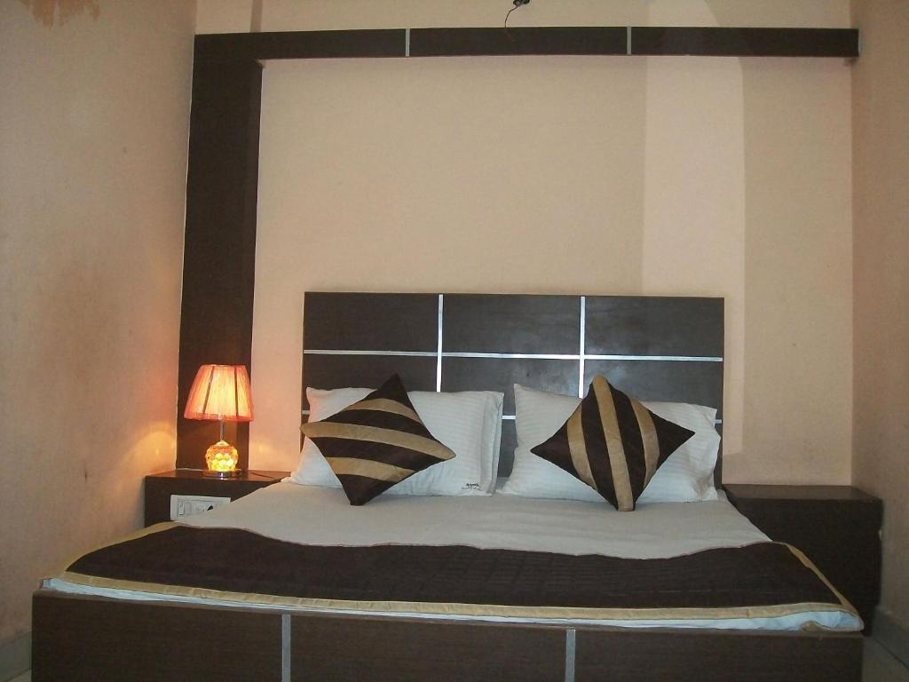 Anmol Pvt Ltd Hotel 2*