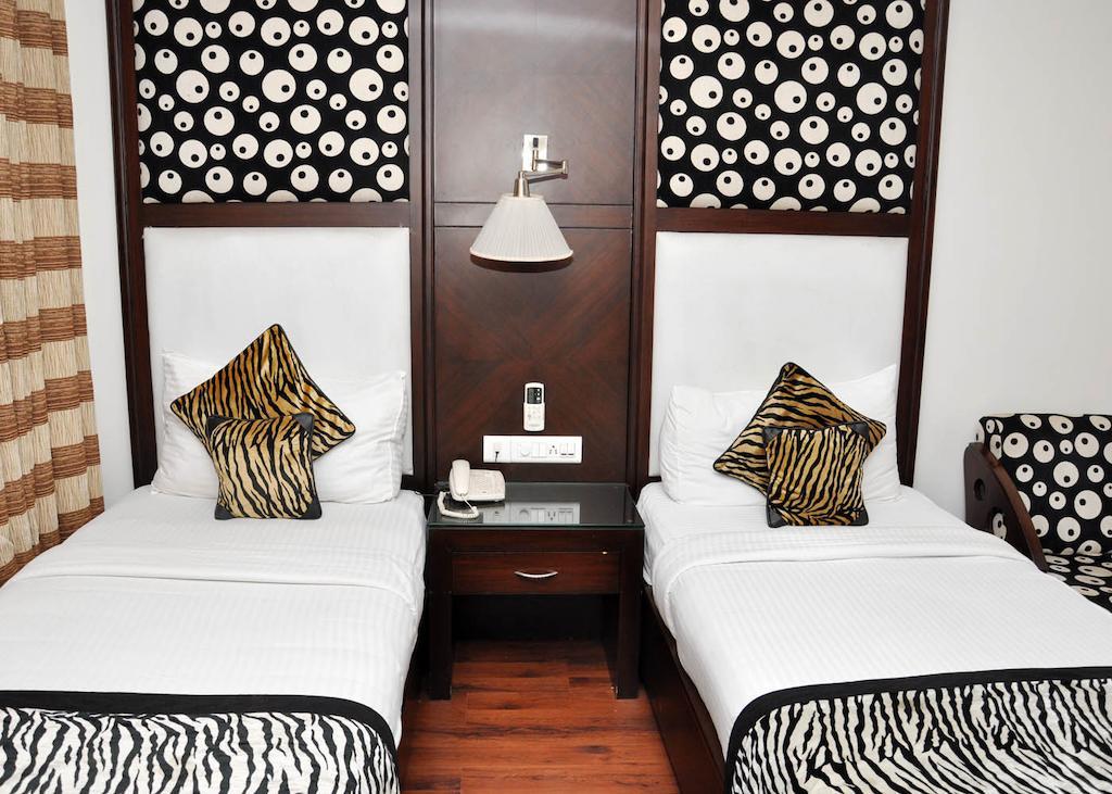 Hotel Capital O 2741 Corporate Point