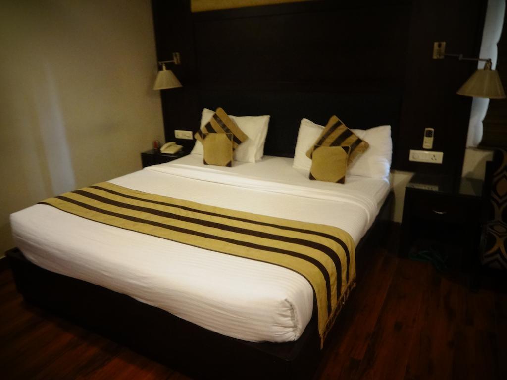 Hotel Capital O 2741 Corporate Point Delhi (National Capital Territory of India)