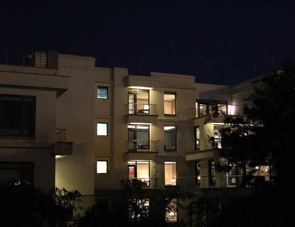 76 Friends Colony