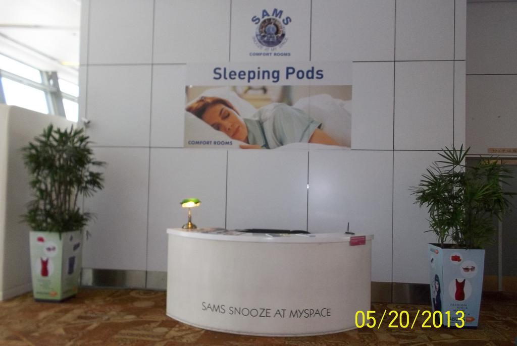 Sams Snooze At My Space New Delhi