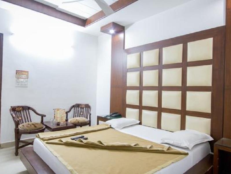 Hotel Oyo 7781 Sai International 3*