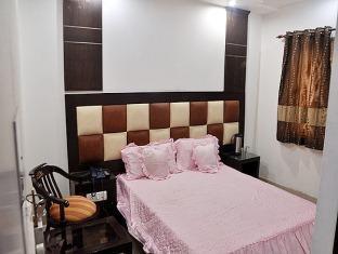 Hotel Oyo 7781 Sai International New Delhi
