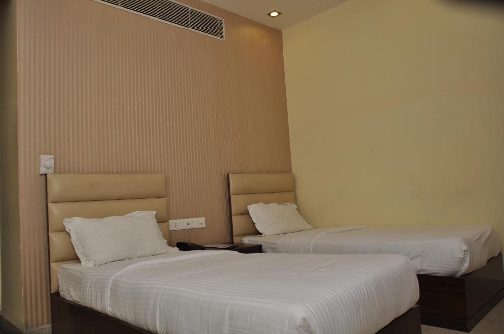 Silver Stone - Karol Bagh New Delhi (National Capital Territory of India)