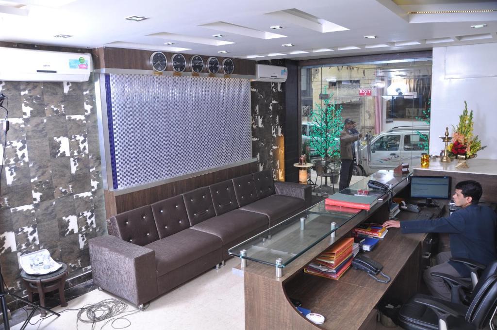 Silver Stone - Karol Bagh New