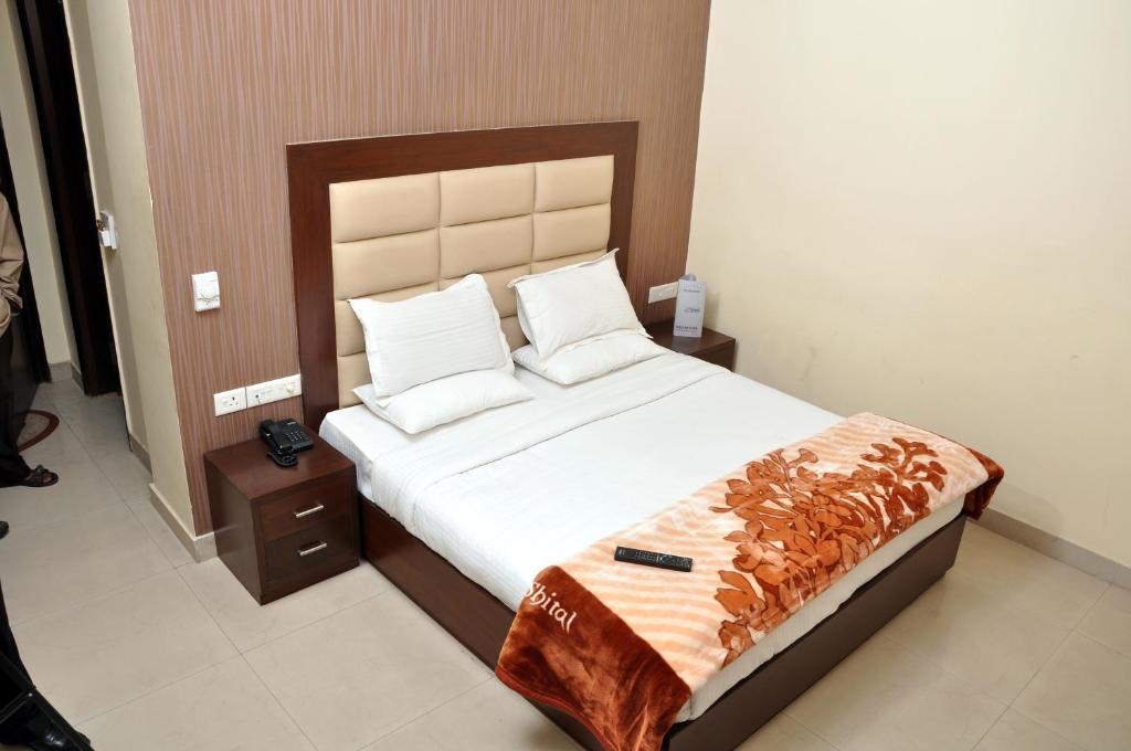 Hotel Silver Stone - Karol Bagh New Delhi (National Capital Territory of India)