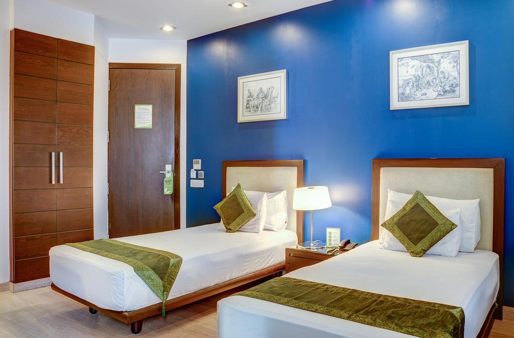 Hotel Amber By Orion 4*