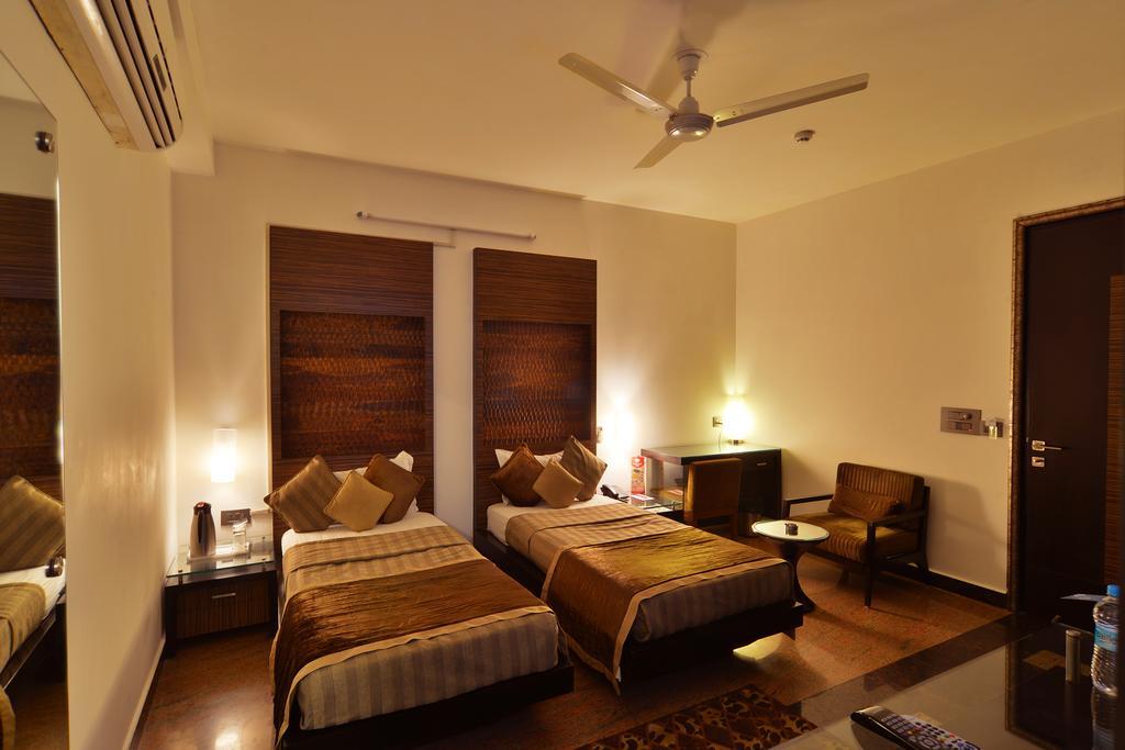 Hotel Shreyans 3*