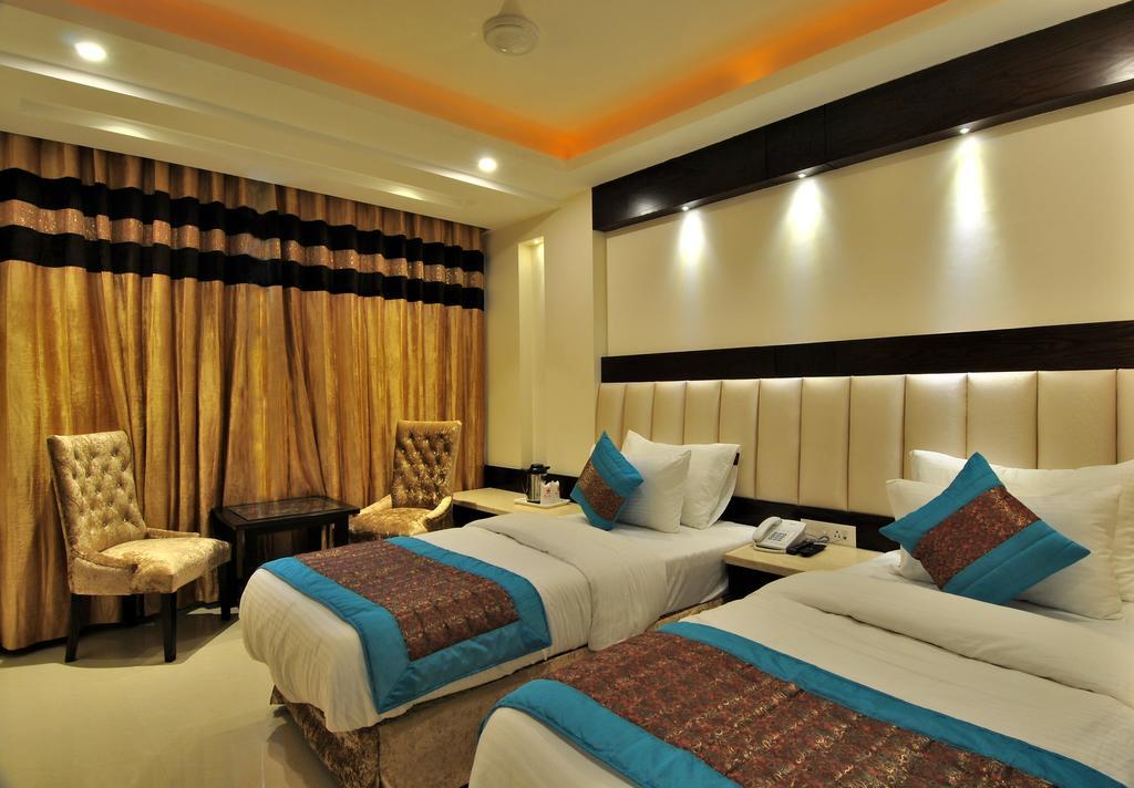 Hotel Sai Miracle - Luxury Living 3*