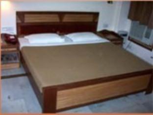Hotel S P New Delhi