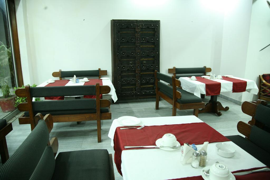 Hotel The Royal Residency Nova Deli
