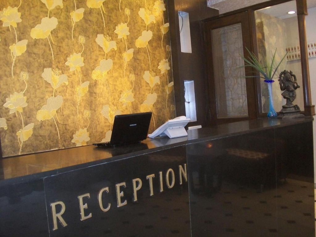 Hotel Anmol Pvt Ltd