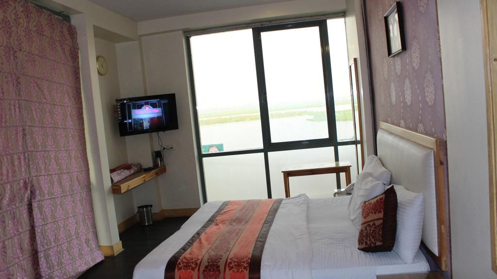 Hostel River View