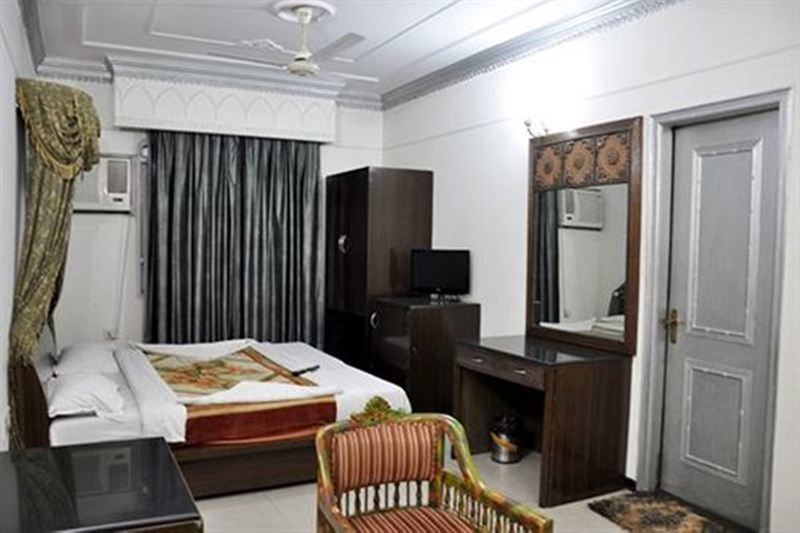 Hotel Maurya Heritage New Delhi