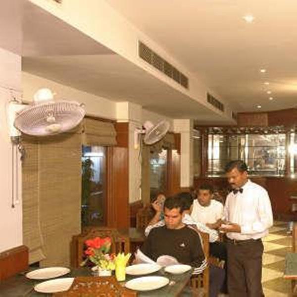 Raunak International Nova Deli