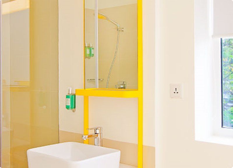 Hotel Bloomrooms @ Link Road New Delhi
