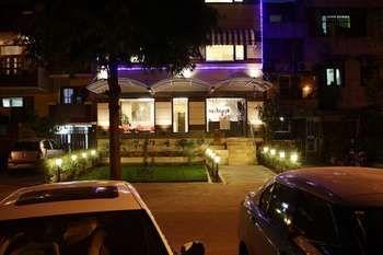 Fabhotel Aashraye New Delhi