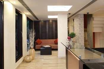 Fabhotel Aashraye