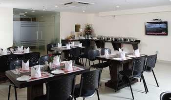 Hotel Fabhotel Aashraye New Delhi