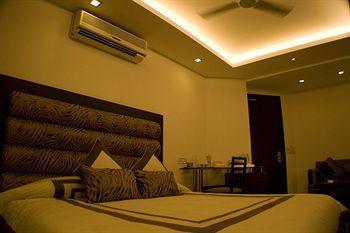 Fabexpress Le Grand New Delhi