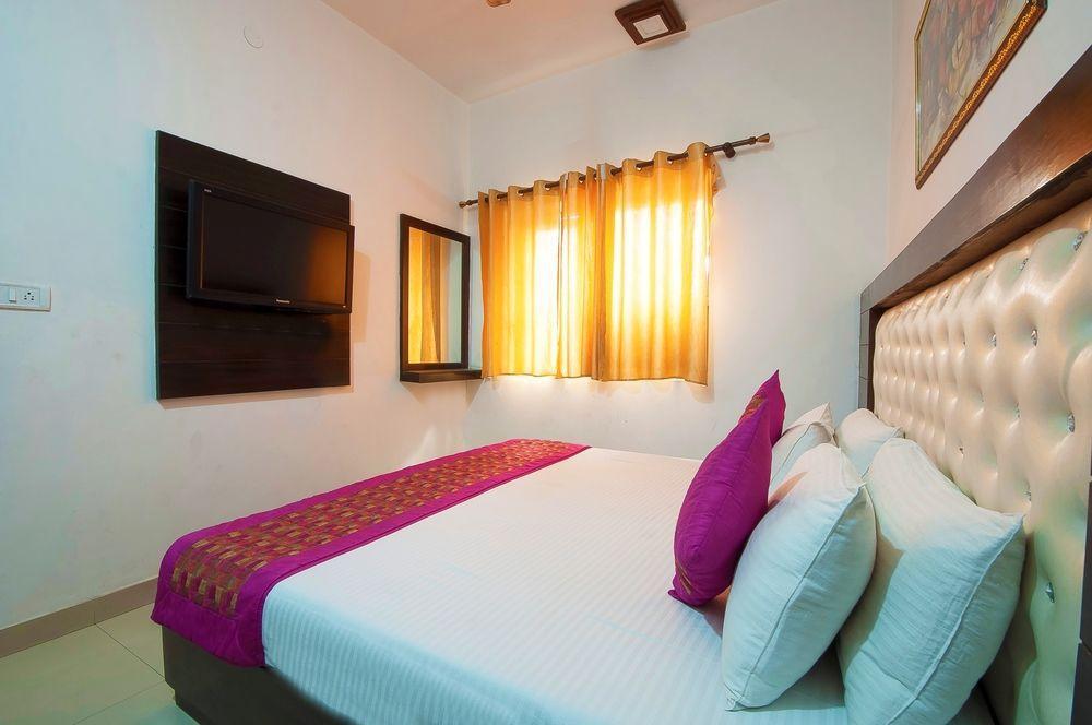 Payal New Delhi