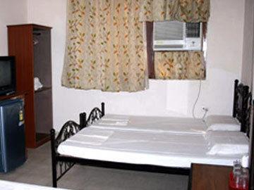 Hotel Pearl Plaza 3*