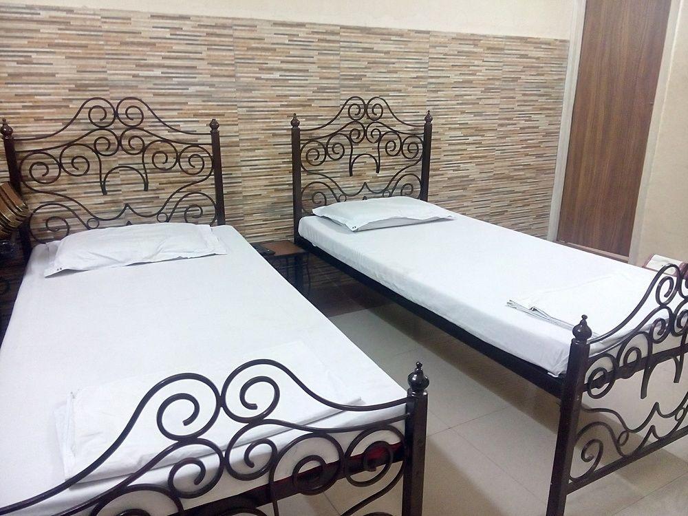 Hotel Bless