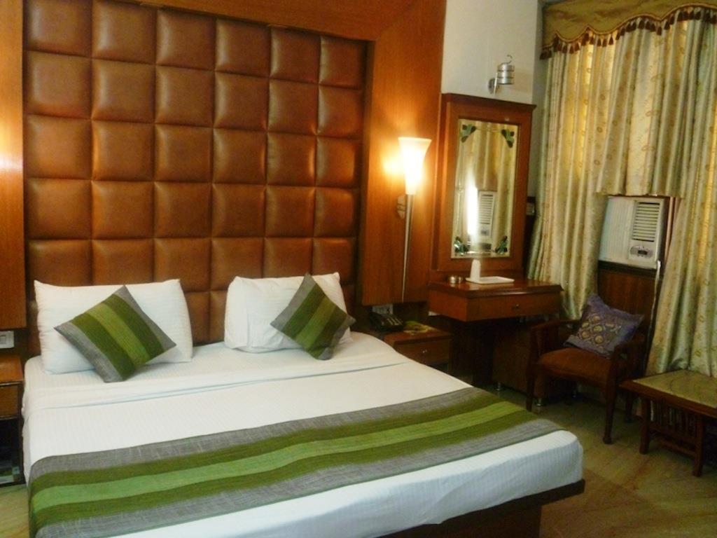 Hotel S.p.b 87 3*