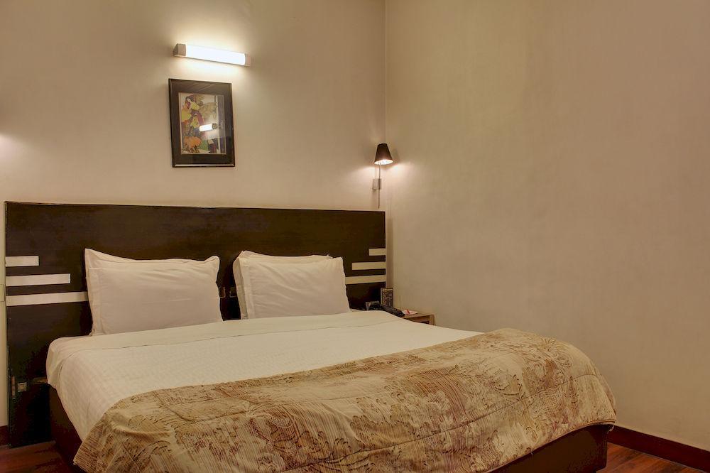 Hotel Oyo 358 Sarojini Nagar New Delhi