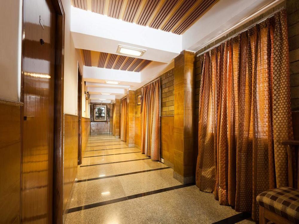 Hotel Oyo New Friends Colony Crossroad New Delhi