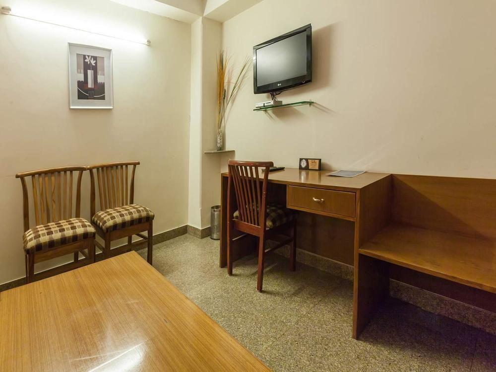 Hotel Oyo New Friends Colony Crossroad 3*