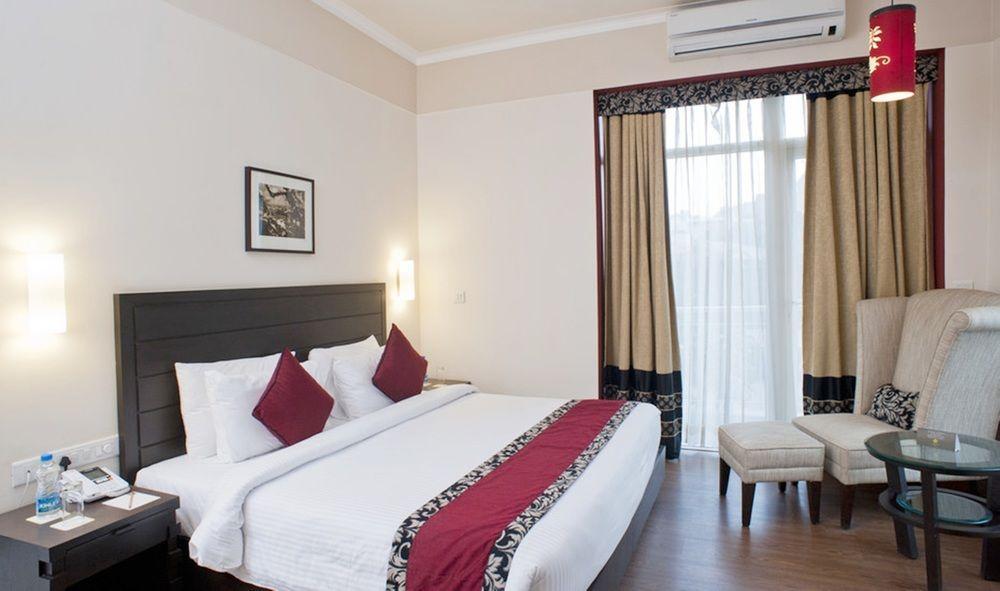 Hotel Mantra Amaltas