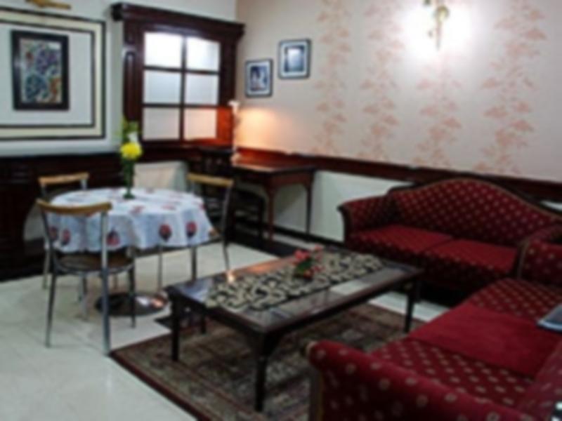 Amar Inn- Lajpat Nagar Market Bed & Breakfast