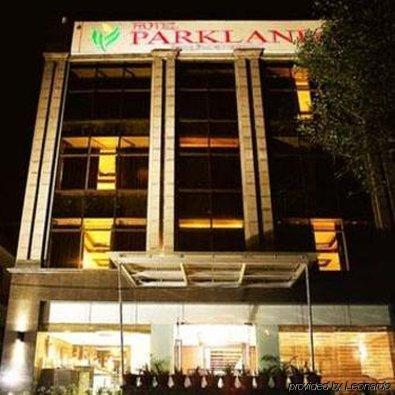 Parkland 3*