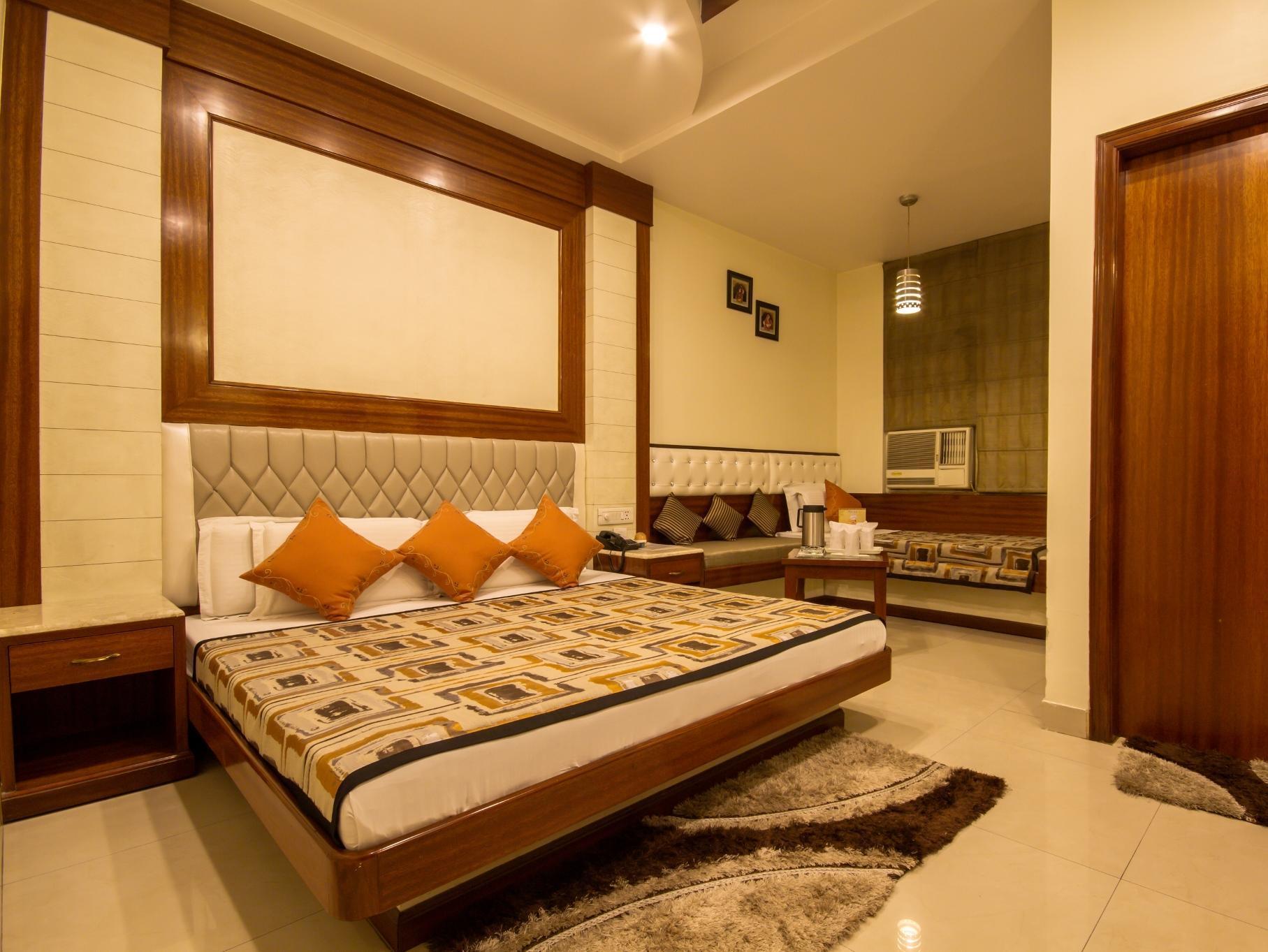 Aster New Hotel 3*