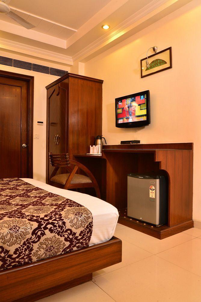 Shipra International 3*