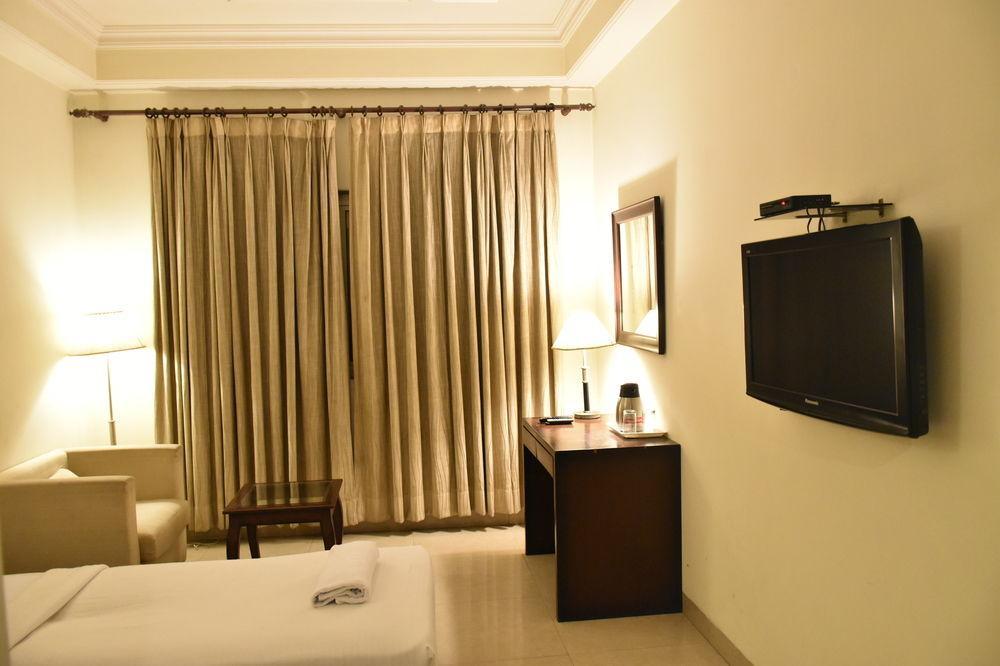 Alpine Tree 3* New Delhi