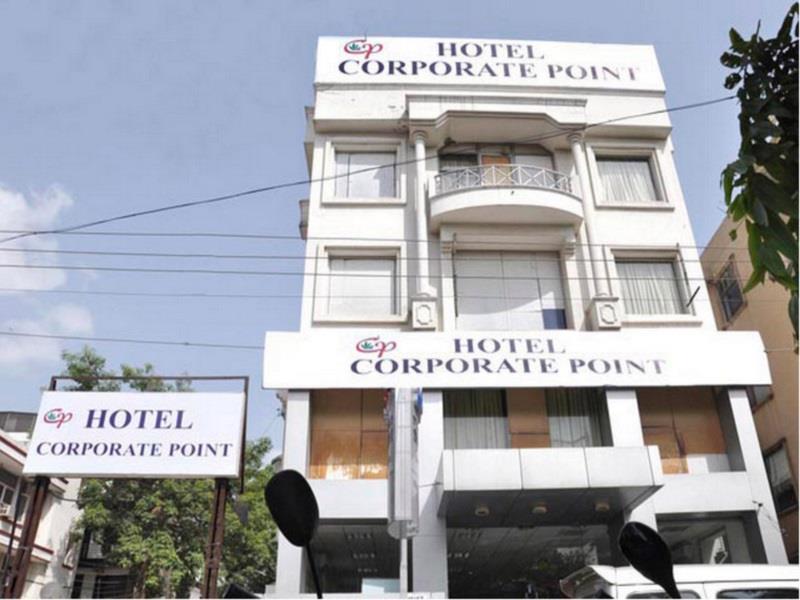 Capital O 2741 Corporate Point Hotel