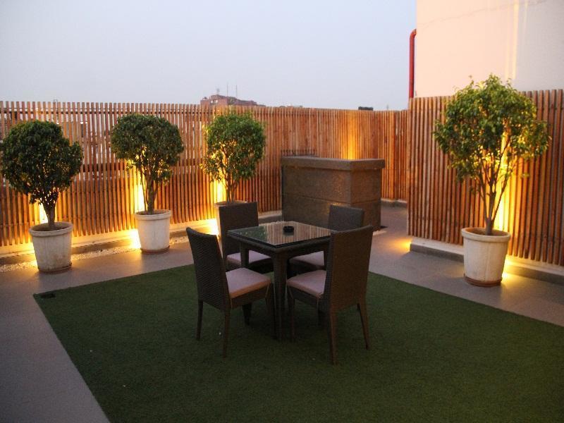 Almondz Hotel New Delhi