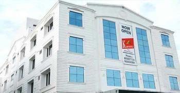 Karon - Lajpat Nagar 3*