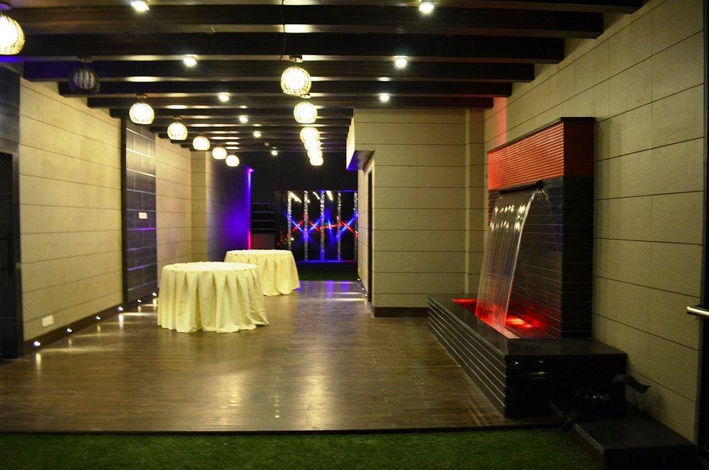 Metro View Hotel