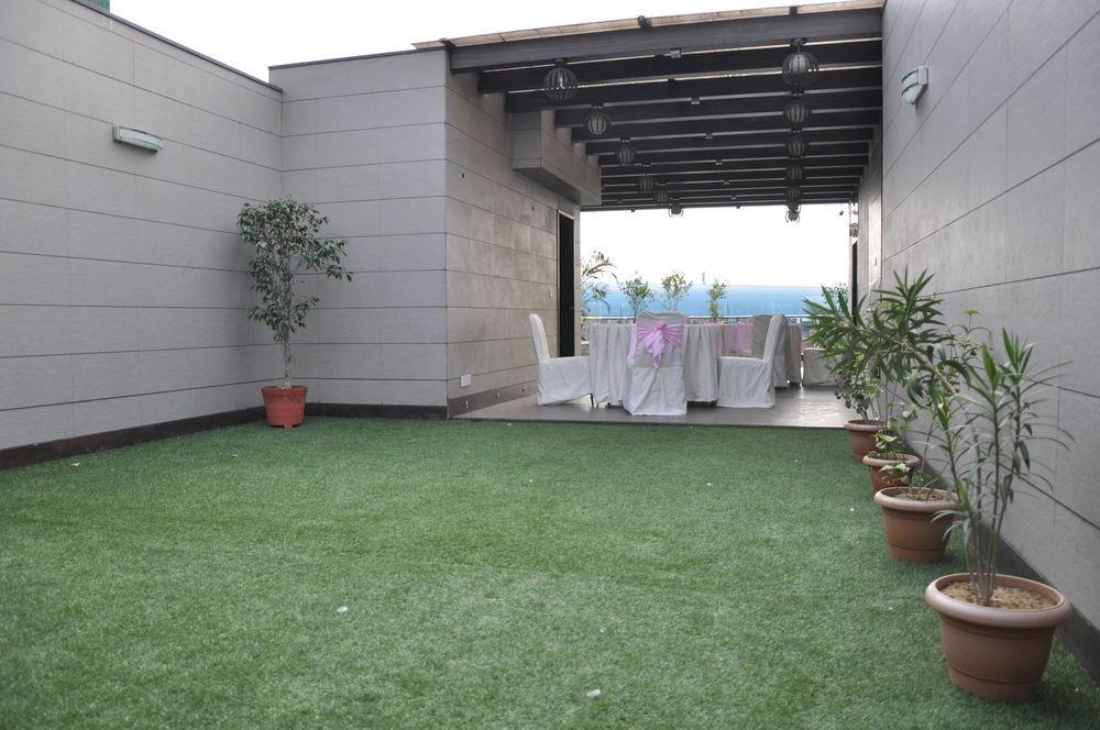 Metro View Hotel