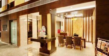 The Golden Palms & Spa, Delhi Hotel Nova Deli