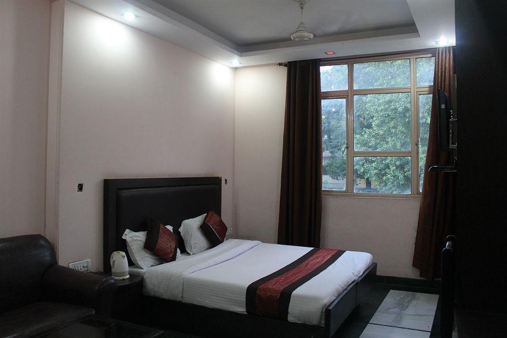 Hotel Apra Inn 3*