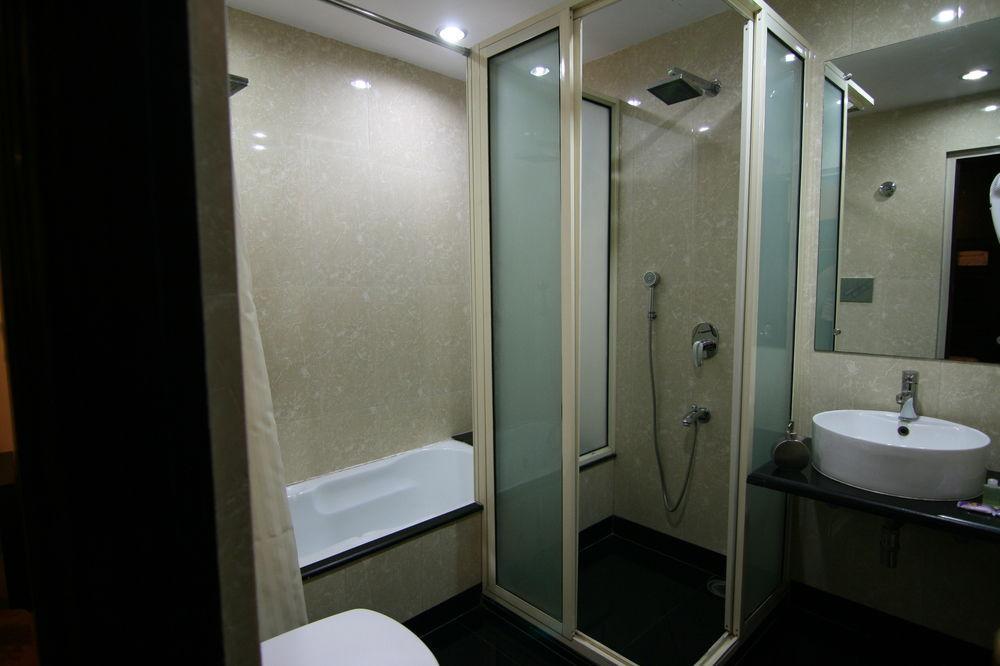 Sri Nanak Continental Hotel